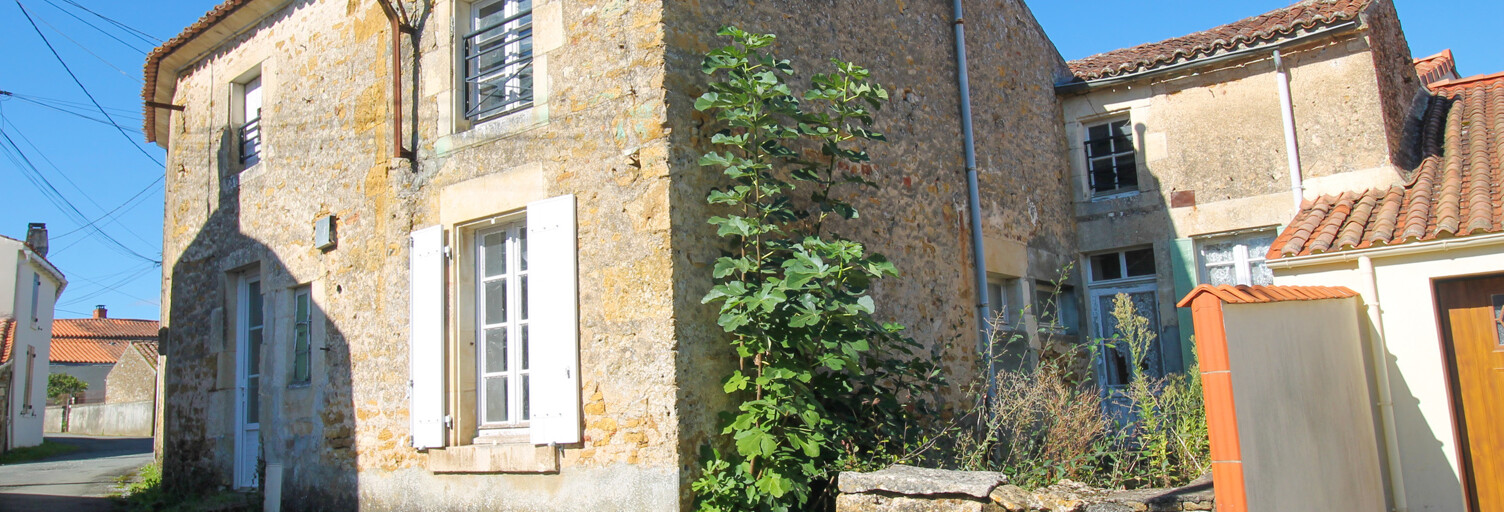 Maison 4 Pièces 235 m² à vendre à Bazoges-en-Pareds (85390)