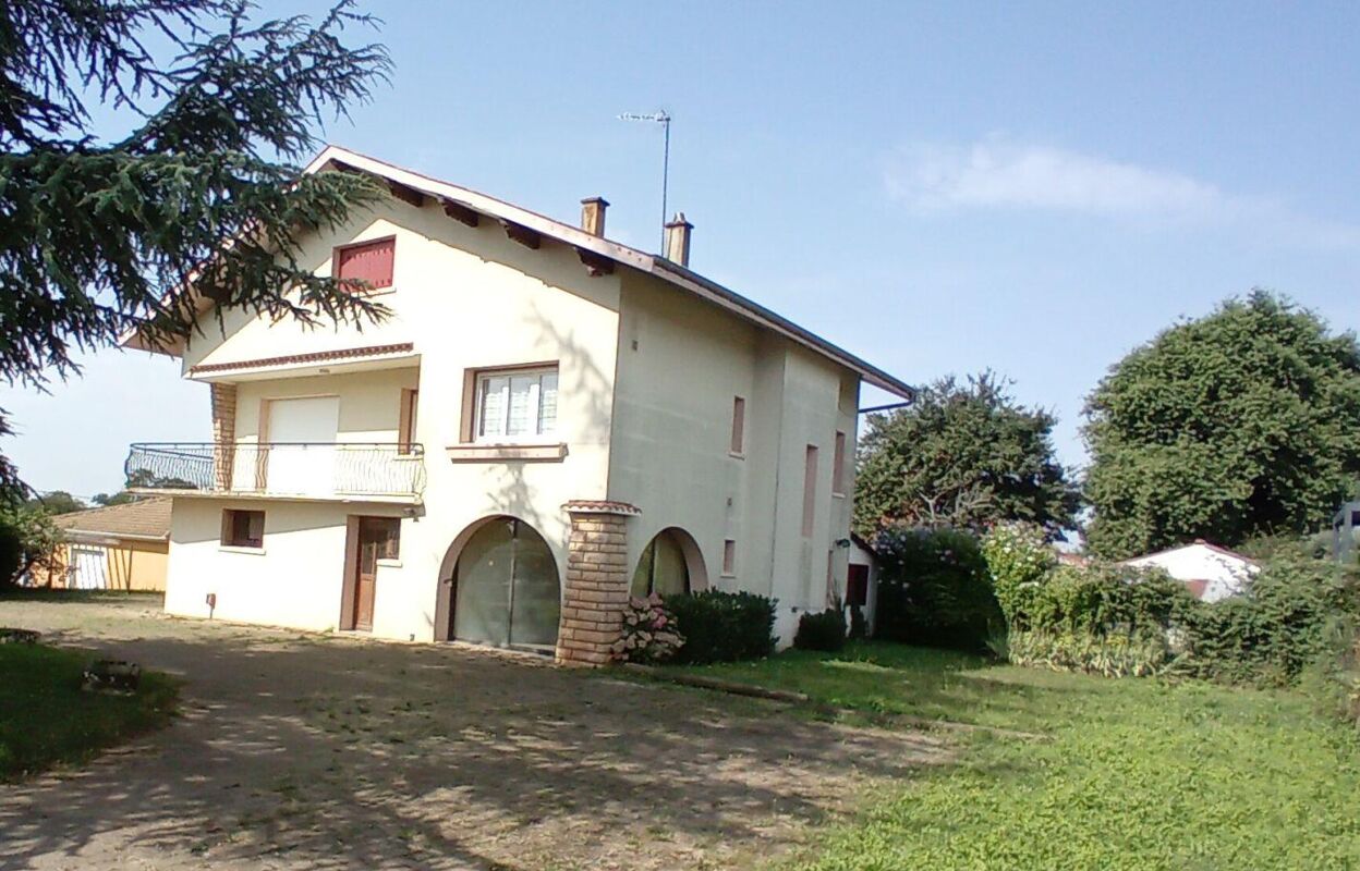 maison 8 pièces 151 m2 à vendre à Châtillon-sur-Chalaronne (01400)