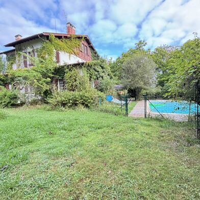 Maison 16 pièces 296520 €