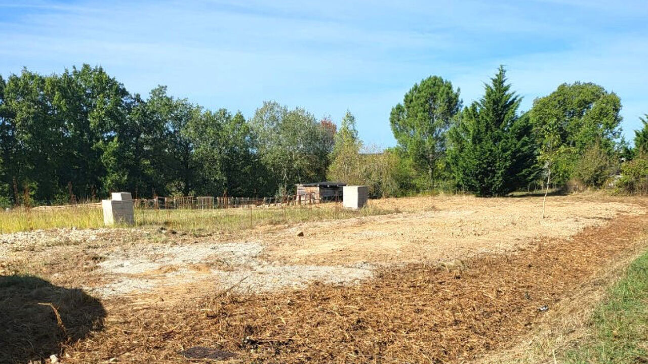 terrain  pièces 2043 m2 à vendre à Monclar-de-Quercy (82230)