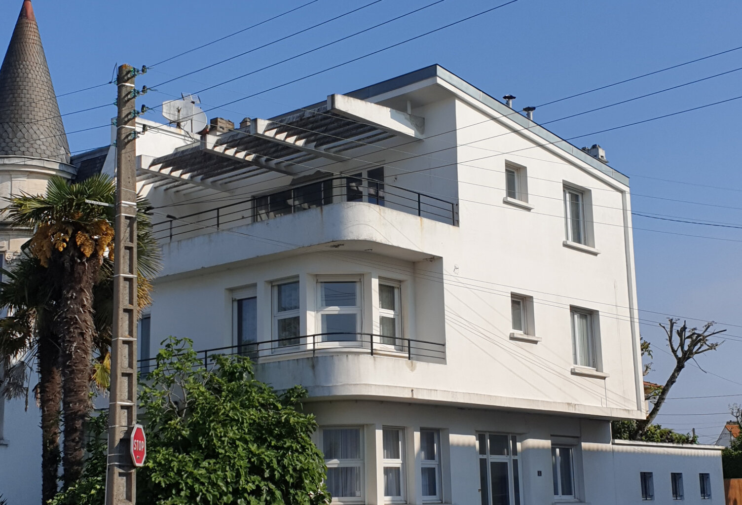 ROYAN MAison 175m2 jardin garage PLAGE du CHAY au prix de 66 — photo 1