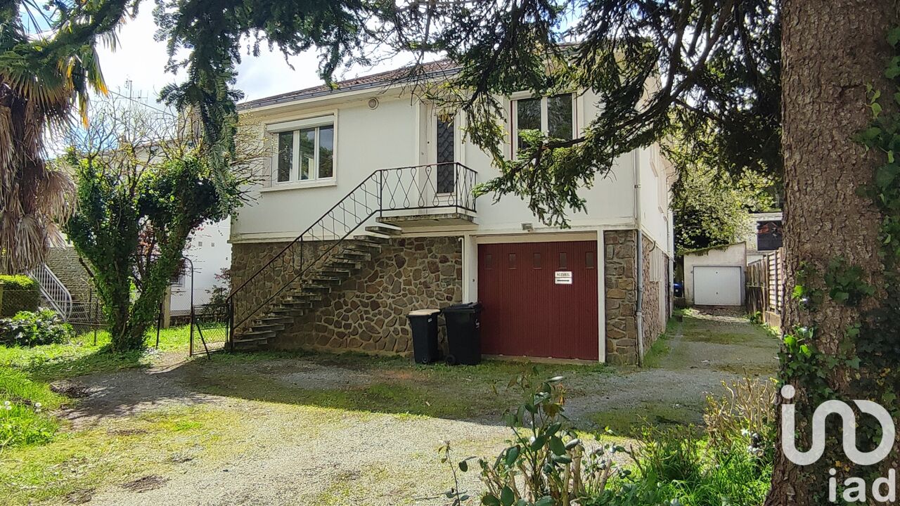 maison 11 pièces 235 m2 à vendre à Fontenay-le-Comte (85200)
