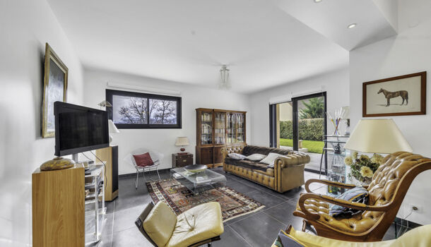 Villa / Maison 8 pièces  à vendre Givry 71640