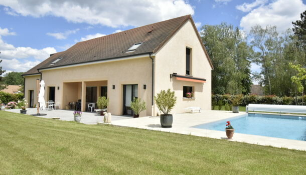 Villa / Maison 8 pièces  à vendre Givry 71640