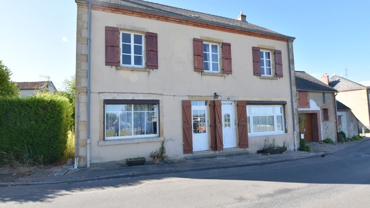 maison 7 pièces 135 m2 à vendre à Neuvy-Grandchamp (71130)