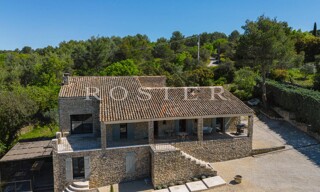 Maison 6 Pièces 220 m² à vendre à Gordes (84220)