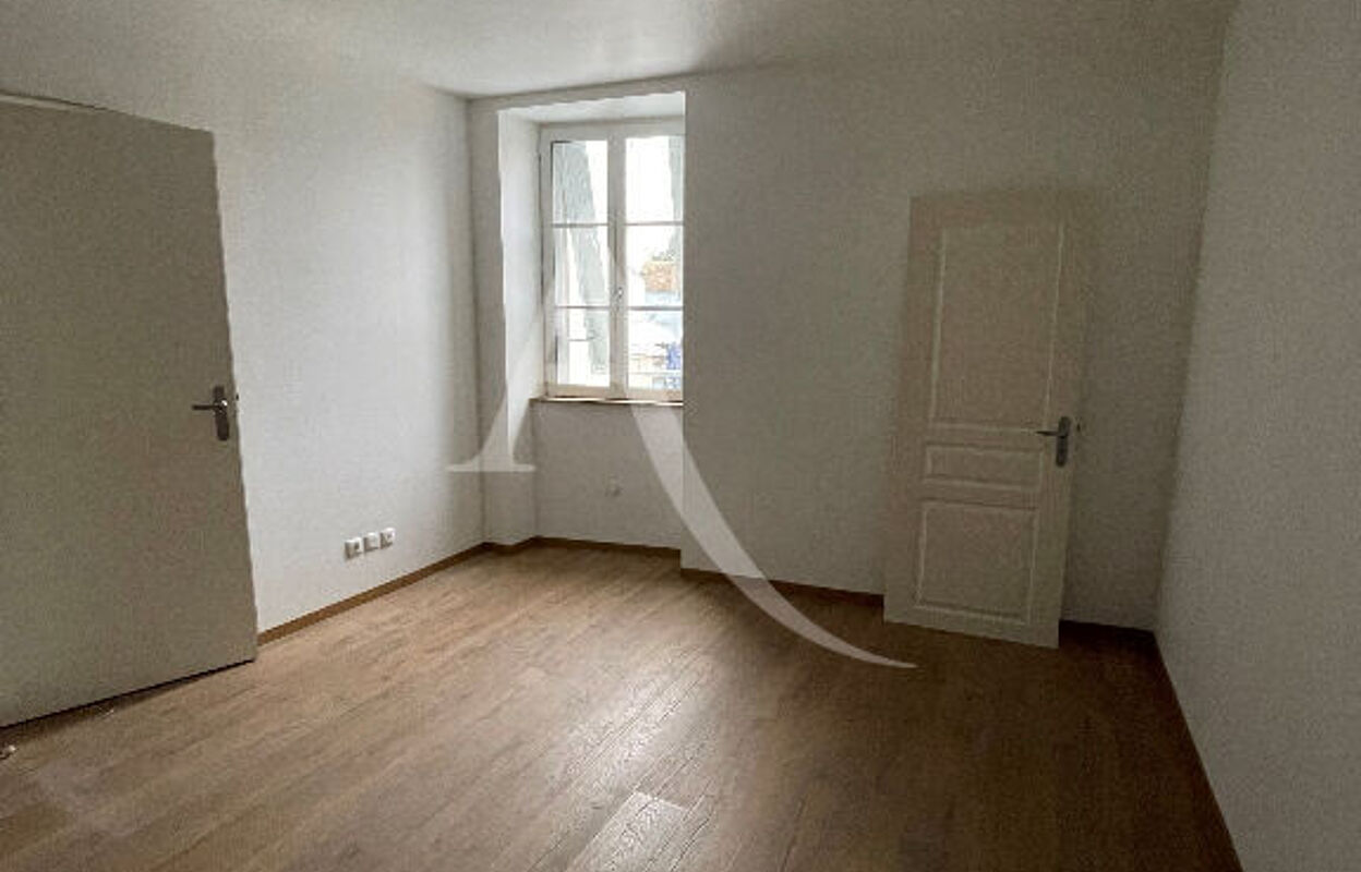 appartement 1 pièces 18 m2 à louer à Neuville-Aux-Bois (45170)