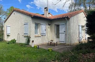 vente maison 174 000 € à proximité de Usson-du-Poitou (86350)