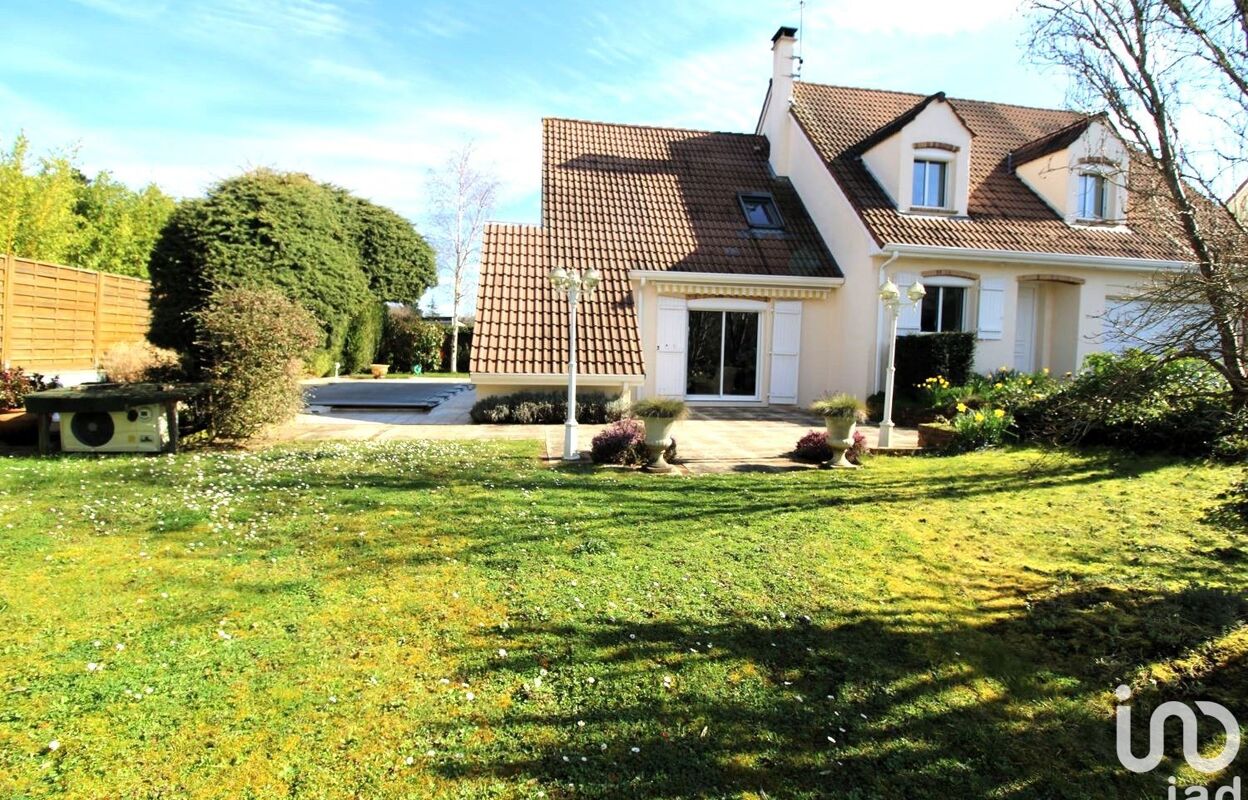 maison 7 pièces 202 m2 à vendre à Lésigny (77150)