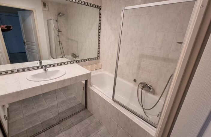 MAGNIFIQUE 3P DERNIER ETAGE — photo 4