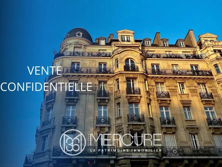 POITIERS-PLATEAU, RUE PIETONNE, IMMEUBLE DE RAPPORT — photo 1