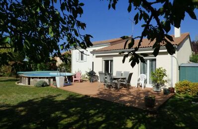vente maison 290 000 € à proximité de Saint-Martin-la-Pallu (86380)