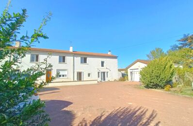 vente maison 230 000 € à proximité de Champigny-le-Sec (86170)