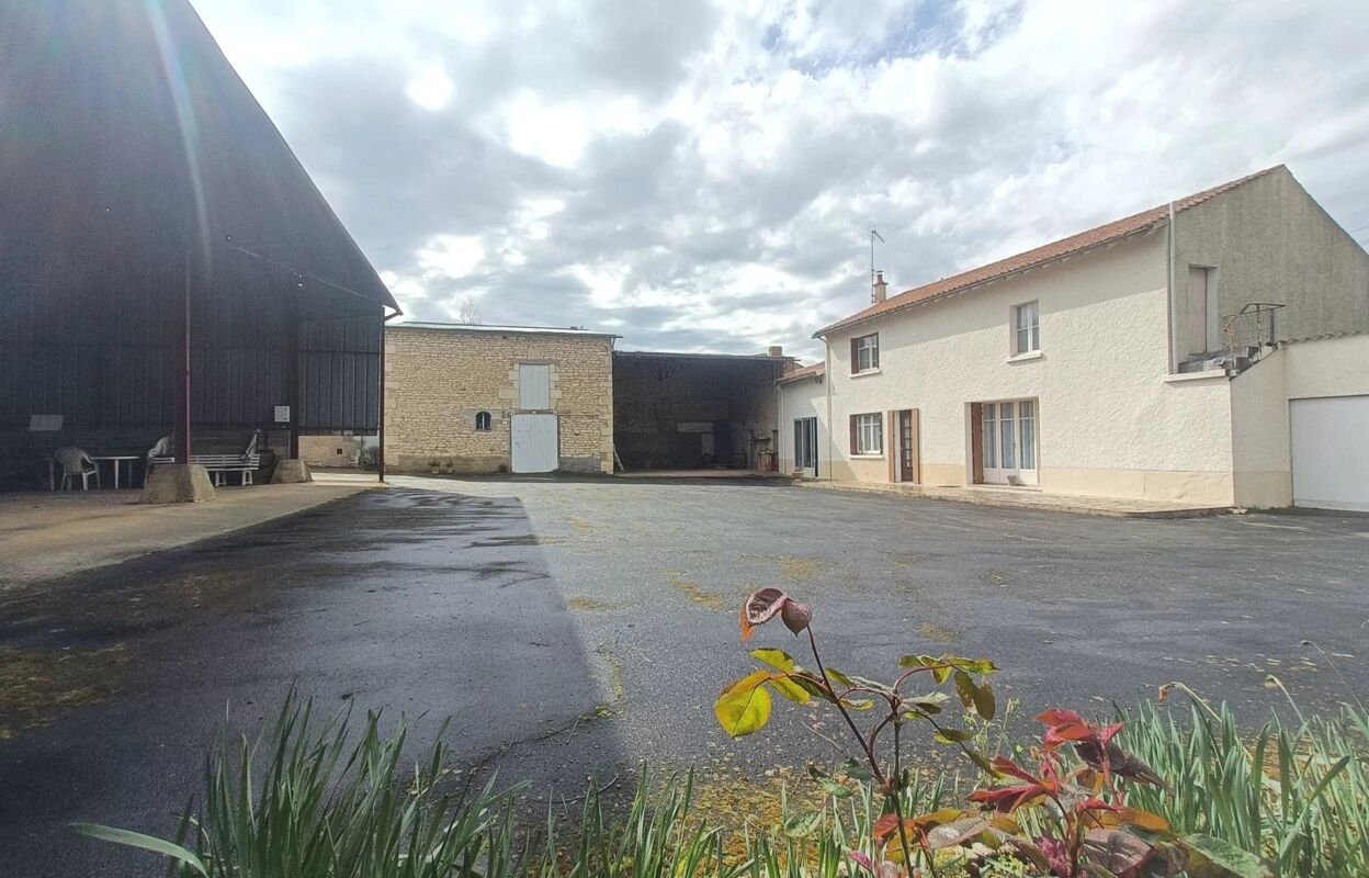 maison 5 pièces 83 m2 à vendre à Champigny en Rochereau (86170)