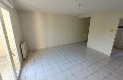 location maison 670 € CC /mois à proximité de Vendeuvre-du-Poitou (86380)