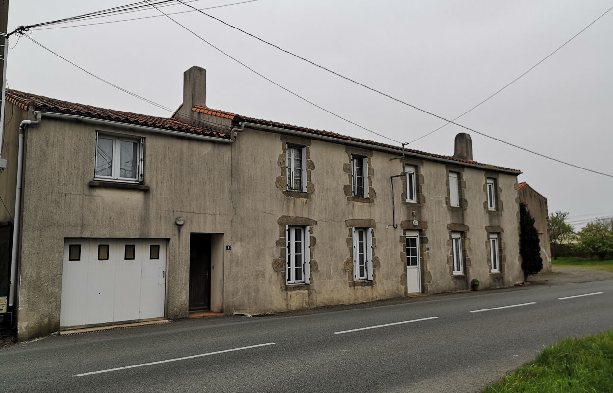 maison 6 pièces 115 m2 à vendre à Les Herbiers (85500)