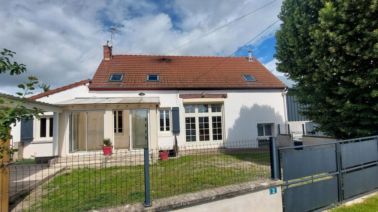 maison 6 pièces 188 m2 à vendre à Colombier (03600)