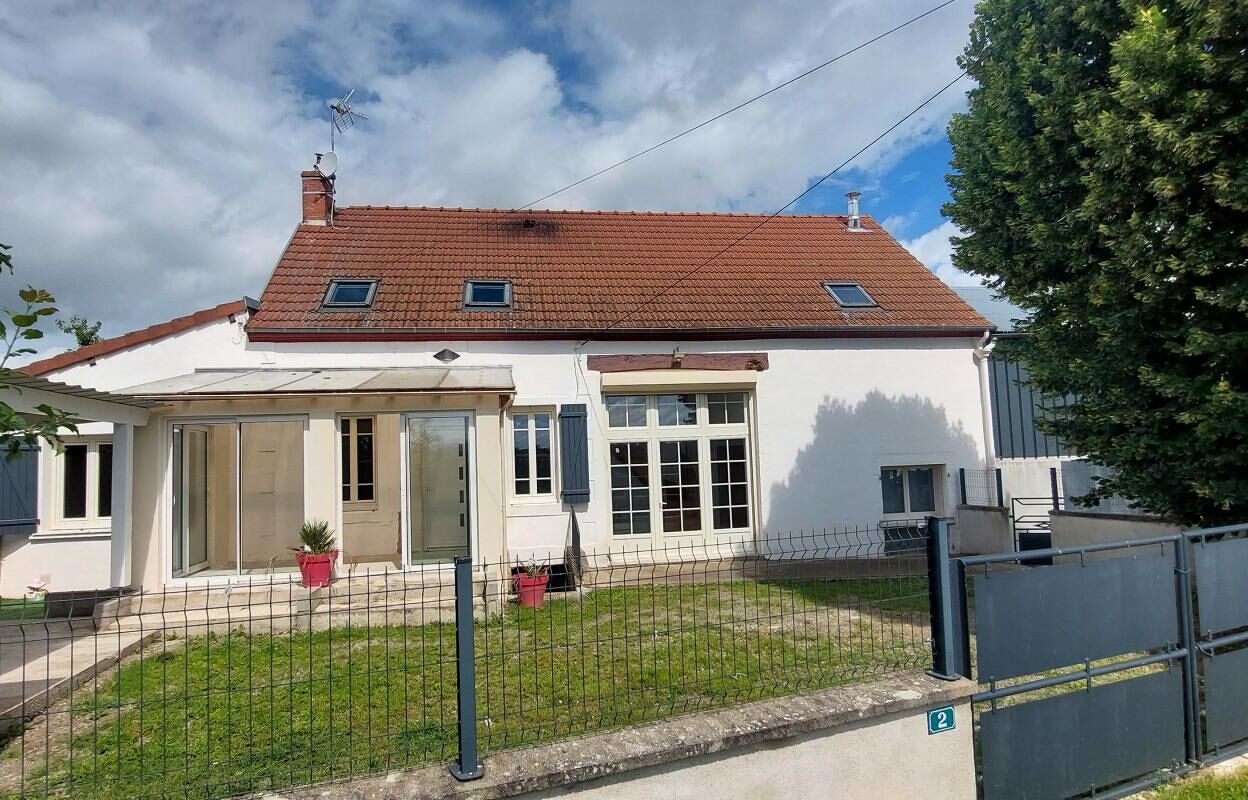 maison 6 pièces 188 m2 à vendre à Colombier (03600)