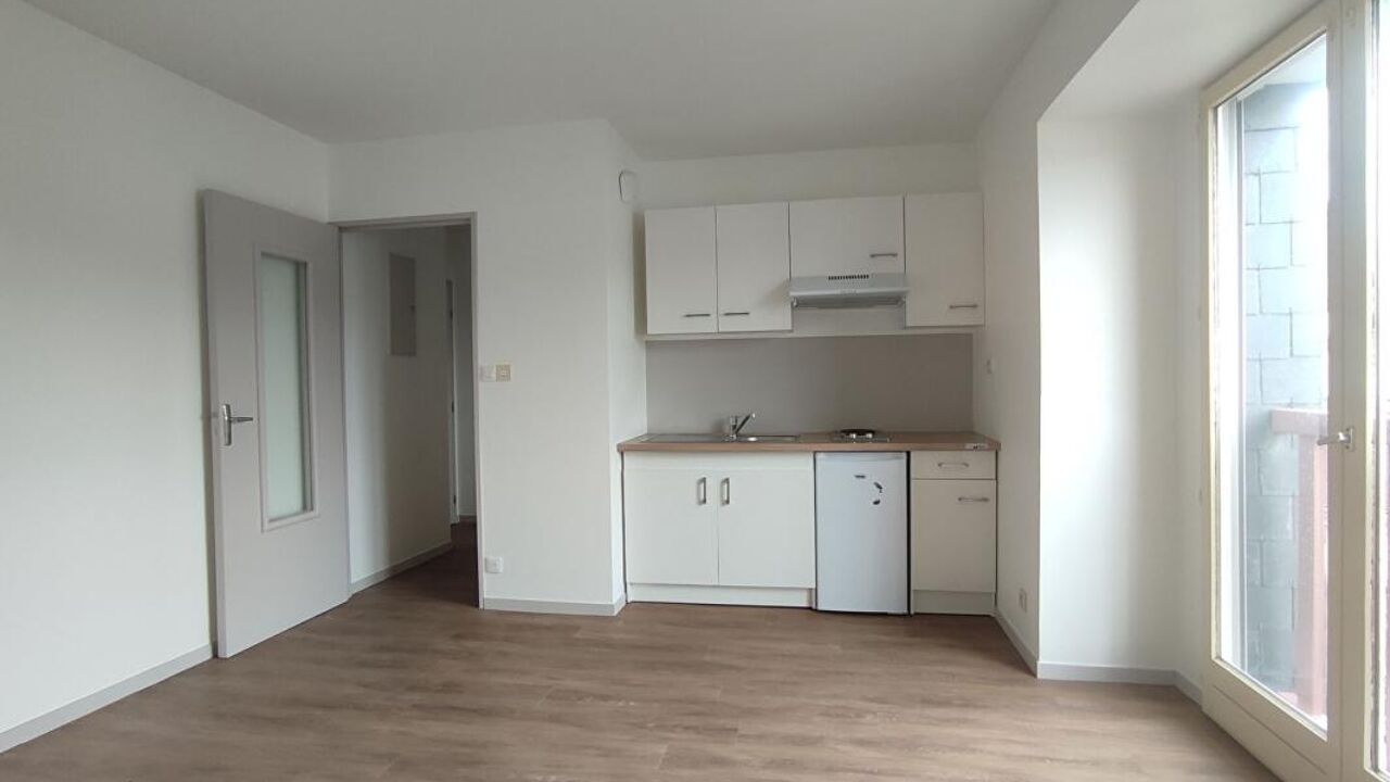 appartement 2 pièces 29 m2 à vendre à Pontivy (56300)