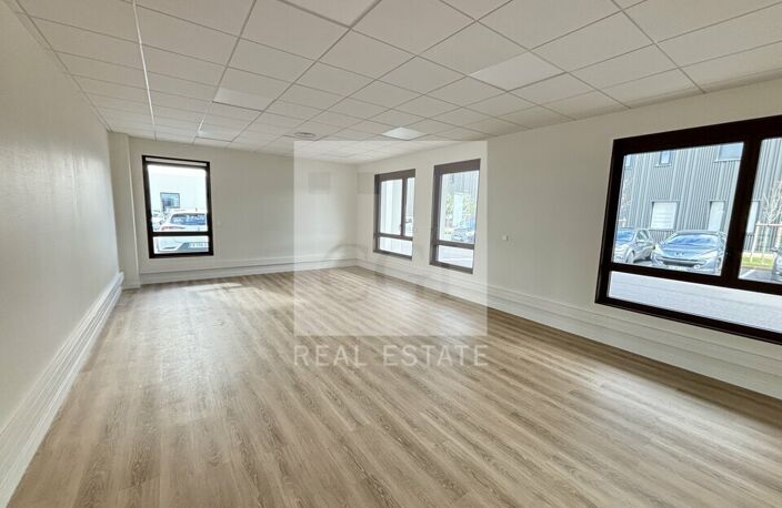 BUREAUX à LOUER — photo 5