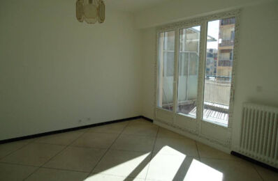 location appartement 690 € CC /mois à proximité de Carros (06510)