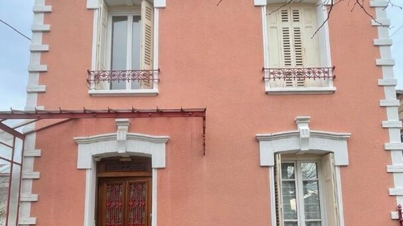 maison 6 pièces 140 m2 à vendre à Chazelles-sur-Lyon (42140)