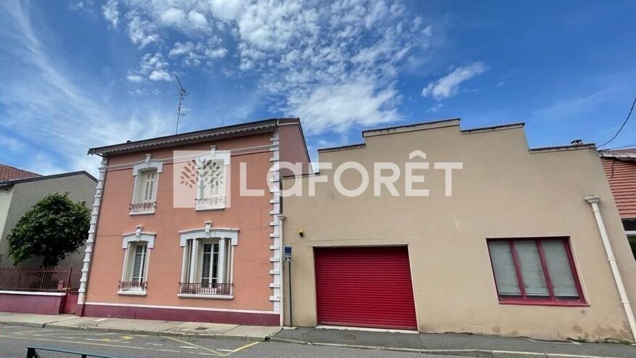 maison 6 pièces 140 m2 à vendre à Chazelles-sur-Lyon (42140)