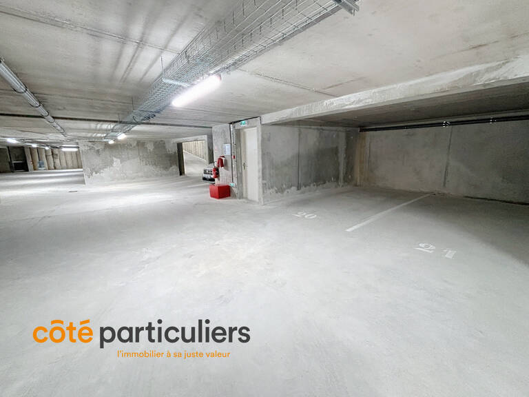 Place de stationnement Lepic — photo 1