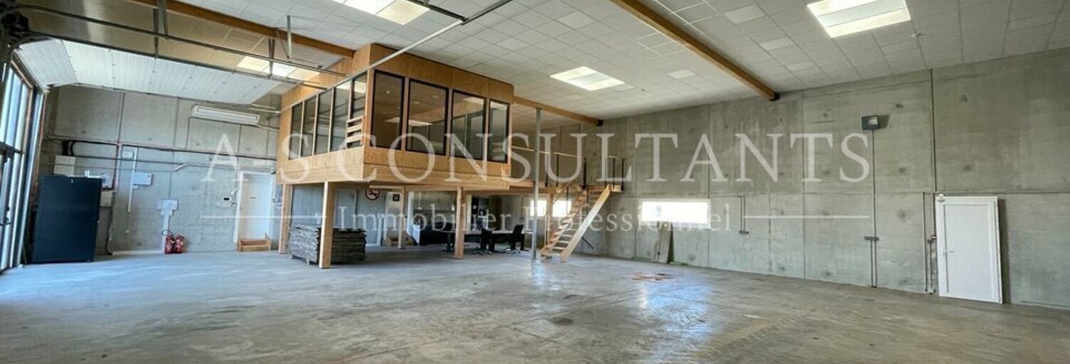 Local industriel  865 m² à louer à Marches (26300)