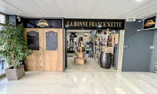 Commerce 2 Pièces 66 m² à louer à Mougins (06250)