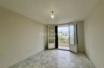 location appartement 860 € CC /mois à proximité de Antibes (06600)