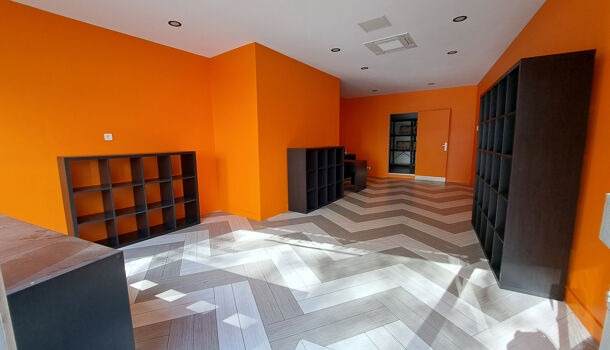 Local commercial 1 pièces  à louer Saintes 17100