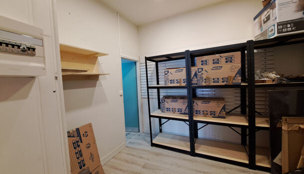 Local commercial 1 pièces  à louer Saintes 17100