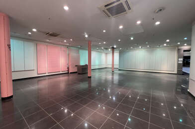 Commerce  318000 €