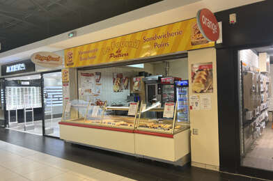 Commerce  192600 €