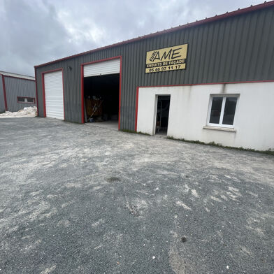 Local industriel 3 pièces 1440 €