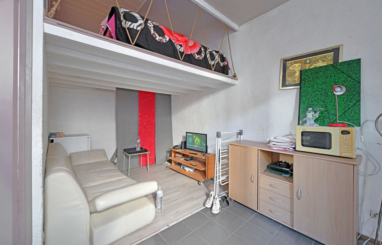 appartement 2 pièces 29 m2 à vendre à Nîmes (30000)