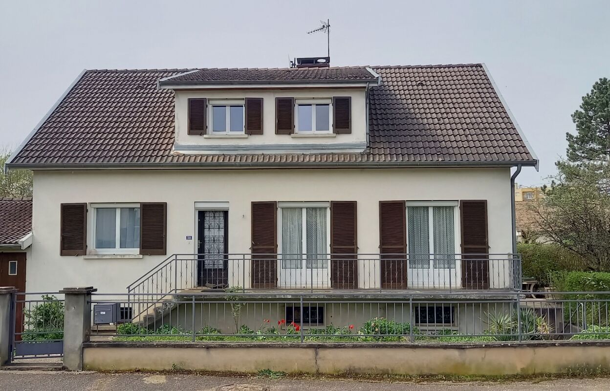 maison 5 pièces 136 m2 à vendre à Chaumont (52000)