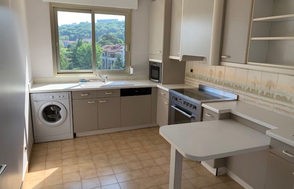 appartement 4 pièces 126 m2 à louer à Lyon 4 (69004)