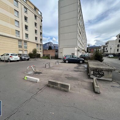 Garage  40 €