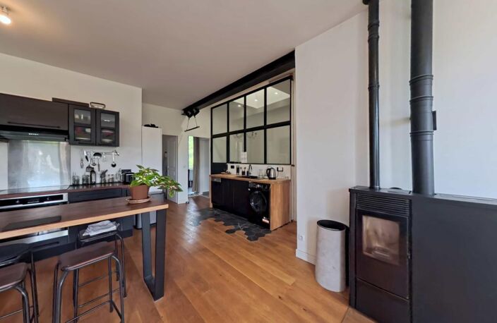 Au calme, Centre Roquevaire, appartement T3, jardin et garage — photo 2