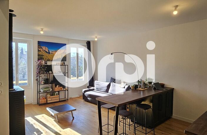 Au calme, Centre Roquevaire, appartement T3, jardin et garage — photo 3