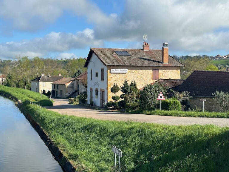 Ancien restaurant  à rénover en bordure de Canal, ideal gite — photo 1