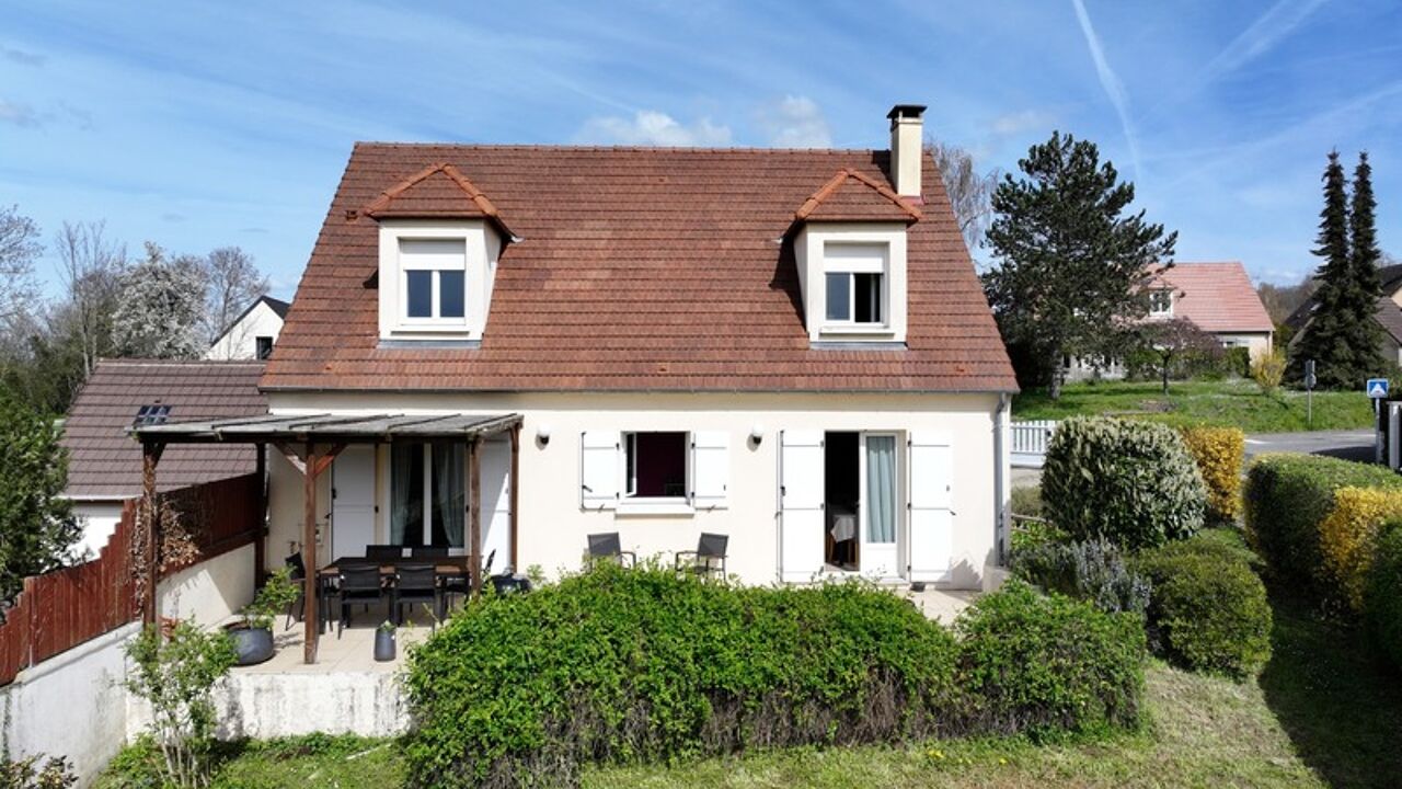 maison 6 pièces 116 m2 à vendre à Villiers-Saint-Frédéric (78640)