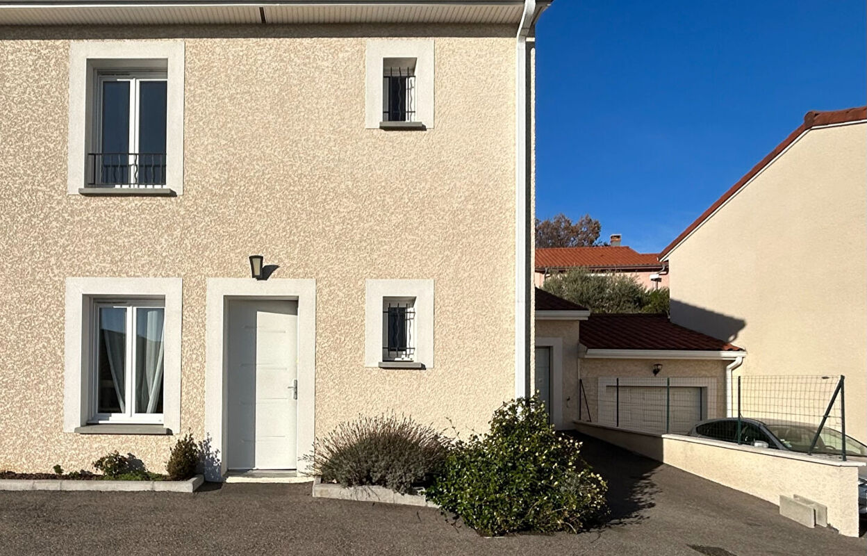 maison 4 pièces 102 m2 à vendre à Givors (69700)