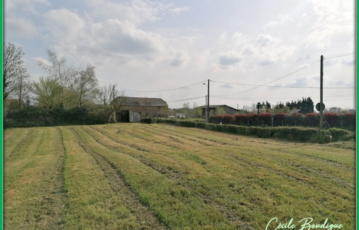 terrain  pièces 2015 m2 à vendre à Urost (64160)