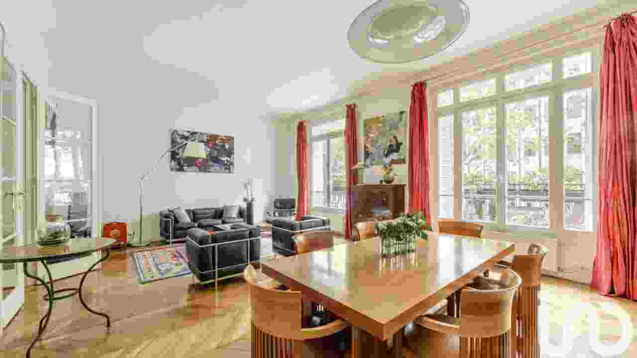 Appartement a louer paris-10e-arrondissement - 5 pièce(s) - 132 m2 - Surfyn