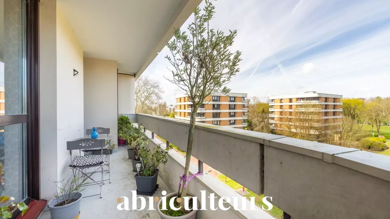 appartement 3 pièces 72 m2 à vendre à Élancourt (78990)