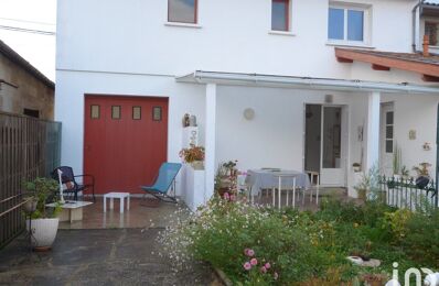 vente maison 550 000 € à proximité de Saint-Vivien-de-Blaye (33920)