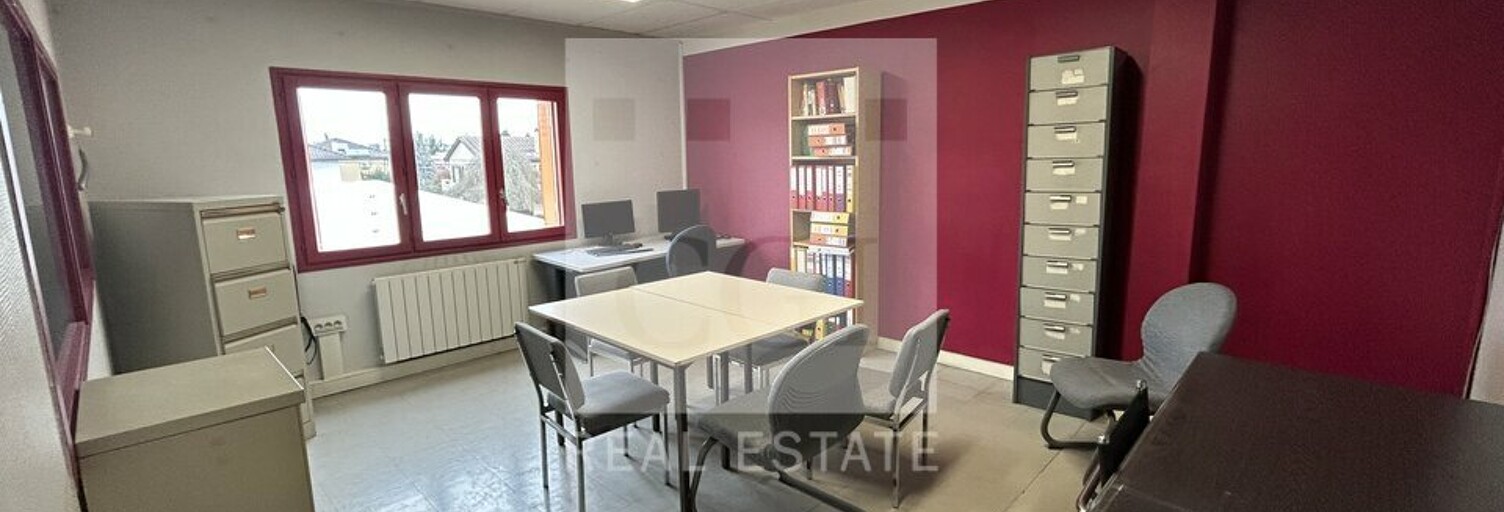 Bureau  426 m² à louer à Villefranche-sur-Saône (69400)